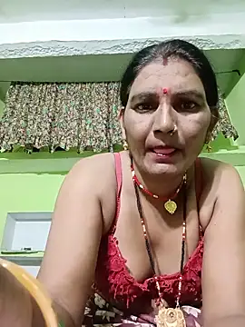 Snapshot of ZIVAA chatting on 06.19.26 ZIVAA online show from 06.19.26