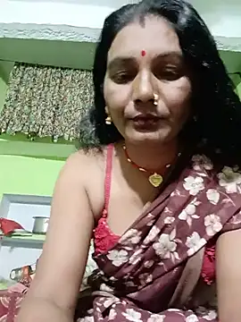 Snapshot of ZIVAA chatting on 06.21.26 ZIVAA online show from 06.21.26
