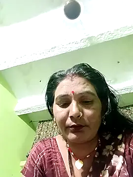 Snapshot of ZIVAA chatting on 06.25.26 ZIVAA online show from 06.25.26