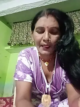 Snapshot of ZIVAA chatting on 06.26.26 ZIVAA online show from 06.26.26