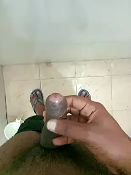 Snapshot of Aloneboy170 chatting on 02.07.26 Aloneboy170 online show from 02.07.26