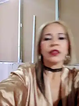 Snapshot of Alisson_Milf chatting on 09.19.25 Alisson Milf online show from 09.19.25