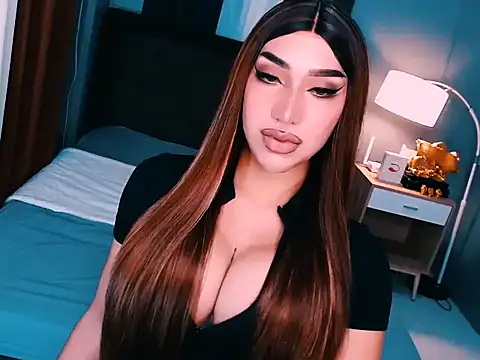 Snapshot of MystiqueQueen chatting on 03.27.26 MystiqueQueen online show from 03.27.26