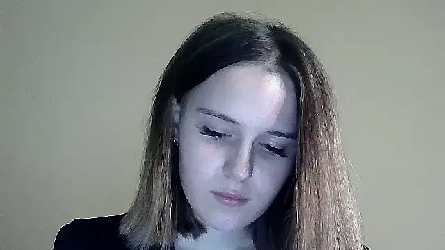 SweetLoraa online show from 10.10.25