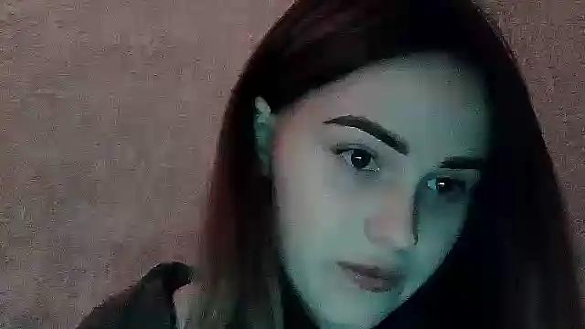 SweetLoraa online show from 11.14.25