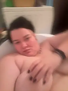 SunnyLeila2101 online show from 11.18.25