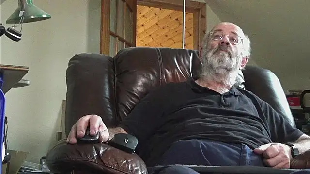 janzer13 online show from 11.26.25