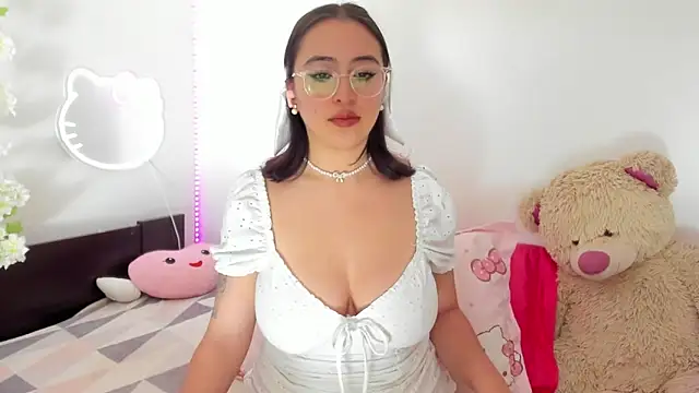 Snapshot of Sweet_Agata1 chatting on 05.15.26 Sweet Agata1 online show from 05.15.26