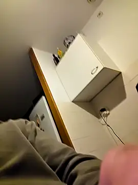 Snapshot of Rikkiebi21jaar chatting on 11.20.25 Rikkiebi21jaar online show from 11.20.25