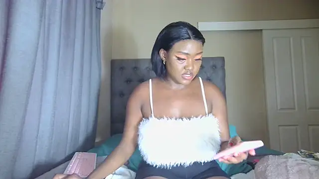 Snapshot of nanababe1 chatting on 01.19.25 nanababe1 online show from 01.19.25