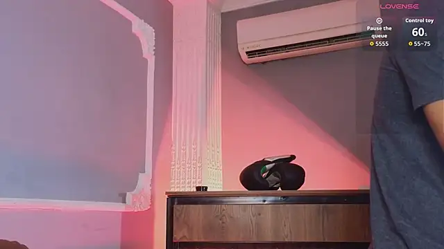 ArturoCardona  online show from 12.18.25