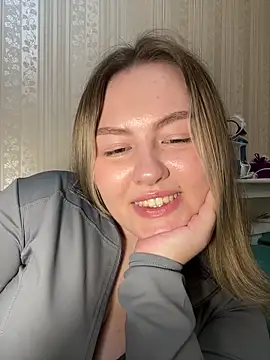 Snapshot of SunshineEmma chatting on 04.20.26 SunshineEmma online show from 04.20.26