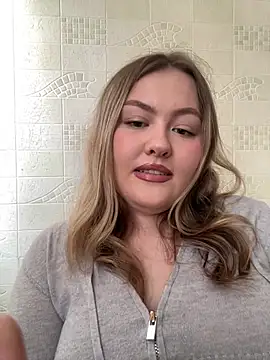 Snapshot of SunshineEmma chatting on 04.23.26 SunshineEmma online show from 04.23.26