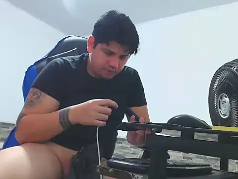 Snapshot of mister_cum1999 chatting on 05.17.26 mister cum1999 online show from 05.17.26