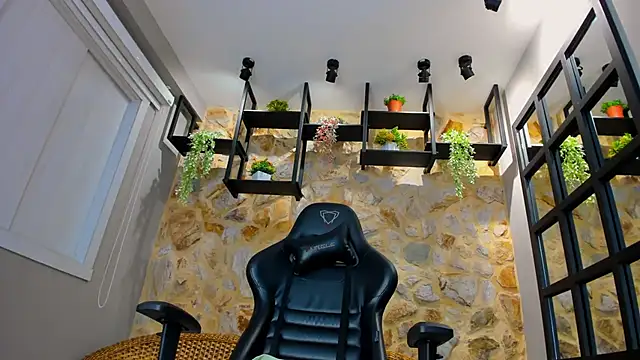 VenusBlazer online show from 10.26.25