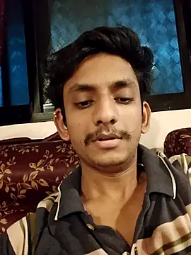 Snapshot of yung_cplz chatting on 09.15.25 yung cplz online show from 09.15.25