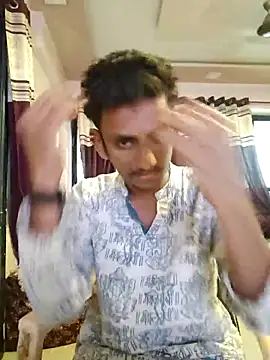 Snapshot of yung_cplz chatting on 11.08.25 yung cplz online show from 11.08.25