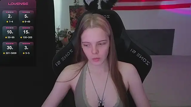 Luna Navy online show from 11.09.25