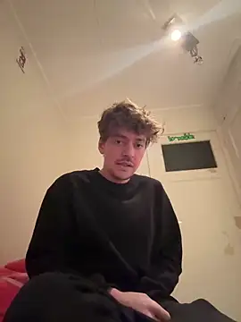 Snapshot of hottest23 chatting on 11.29.25 hottest23 online show from 11.29.25