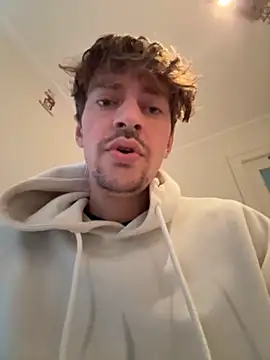 Snapshot of hottest23 chatting on 11.30.25 hottest23 online show from 11.30.25