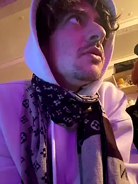 Snapshot of hottest23 chatting on 12.15.25 hottest23 online show from 12.15.25