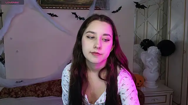 Eva Maller online show from 11.01.25