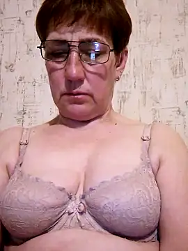 Snapshot of MeryLive59011 chatting on 04.27.26 MeryLive59011 online show from 04.27.26