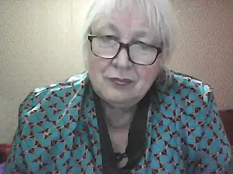 Alexia64231 online show from 10.15.25