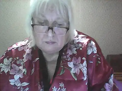Alexia64231 online show from 10.18.25