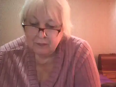 Alexia64231 online show from 10.19.25