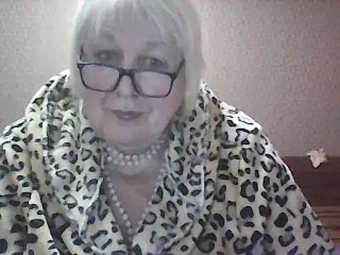 Alexia64231 online show from 10.19.25