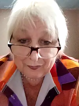 Alexia64231 online show from 11.14.25