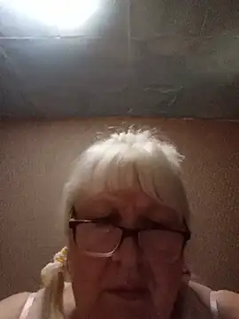 Snapshot of Alexia64231 chatting on 06.27.26 Alexia64231 online show from 06.27.26