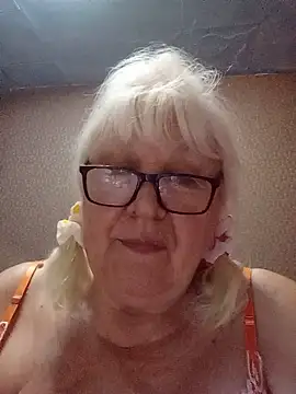Snapshot of Alexia64231 chatting on 07.15.26 Alexia64231 online show from 07.15.26