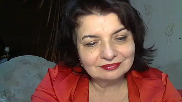 Snapshot of LedyNika chatting on 10.16.25 LedyNika online show from 10.16.25