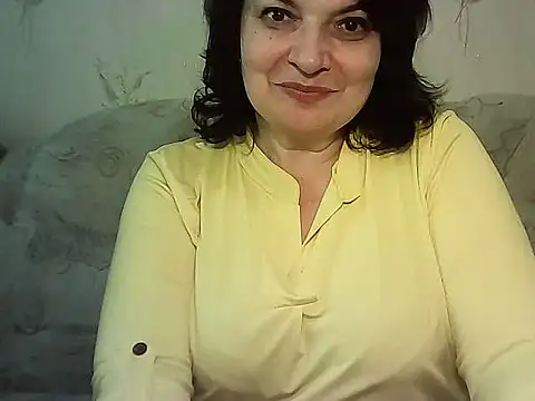Snapshot of LedyNika chatting on 05.05.26 LedyNika online show from 05.05.26