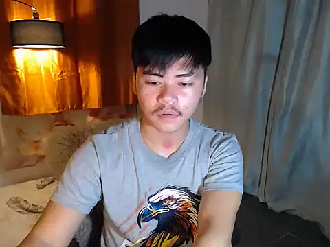 Snapshot of hot_emman chatting on 04.10.26 hot emman online show from 04.10.26