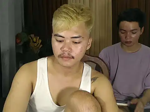 Snapshot of hot_emman chatting on 04.15.26 hot emman online show from 04.15.26