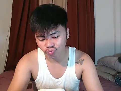 Snapshot of hot_emman chatting on 05.14.26 hot emman online show from 05.14.26