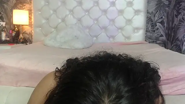 RylieRoss online show from 11.28.25