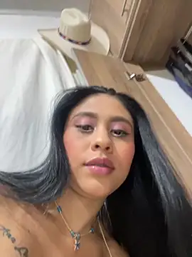 LuluMonroe Eup online show from 10.21.25