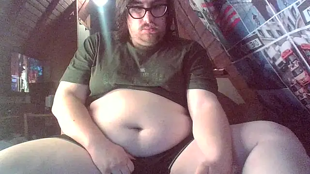 Snapshot of chubbyDavid1998 chatting on 04.25.26 chubbyDavid1998 online show from 04.25.26