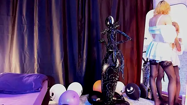 Anjela Botton online show from 10.30.25