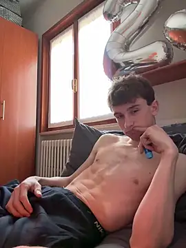 Snapshot of twinkethan07 chatting on 01.19.26 twinkethan07 online show from 01.19.26