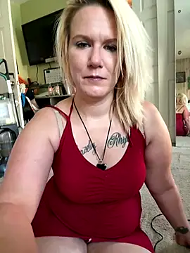 RhondaRump online show from 09.25.25