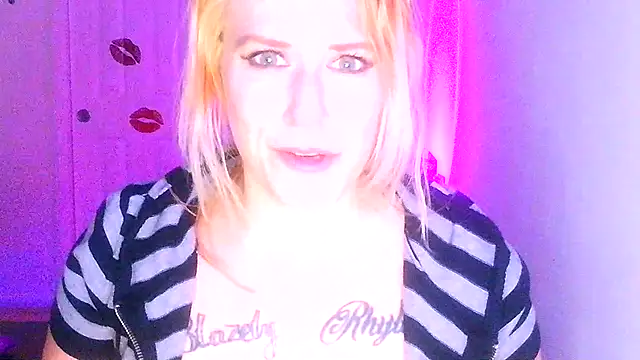 RhondaRump online show from 03.30.26