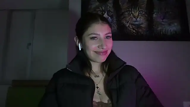 Snapshot of AriaBliss- chatting on 09.25.25 AriaBliss- online show from 09.25.25