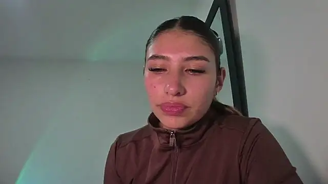 Snapshot of AriaBliss- chatting on 02.25.26 AriaBliss- online show from 02.25.26