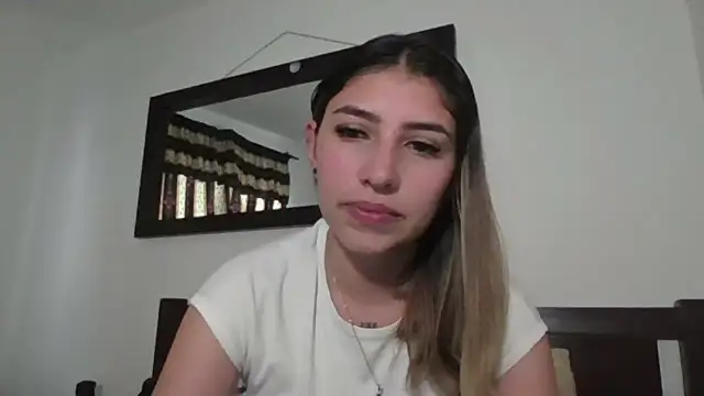 Snapshot of AriaBliss- chatting on 05.12.26 AriaBliss- online show from 05.12.26