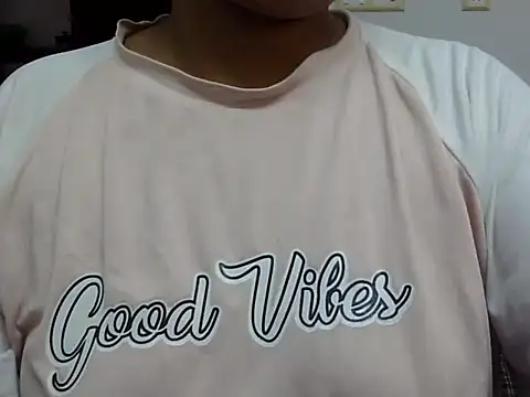 mary jones6 online show from 10.22.25